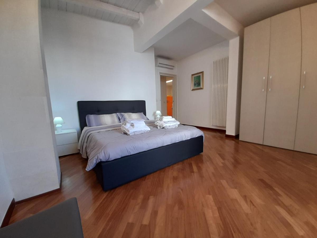 Dimora Emilia Apartment